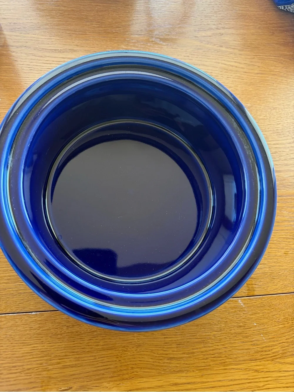 Longaberger Deep Blue Eagle Embossed Ceramic casserole dish